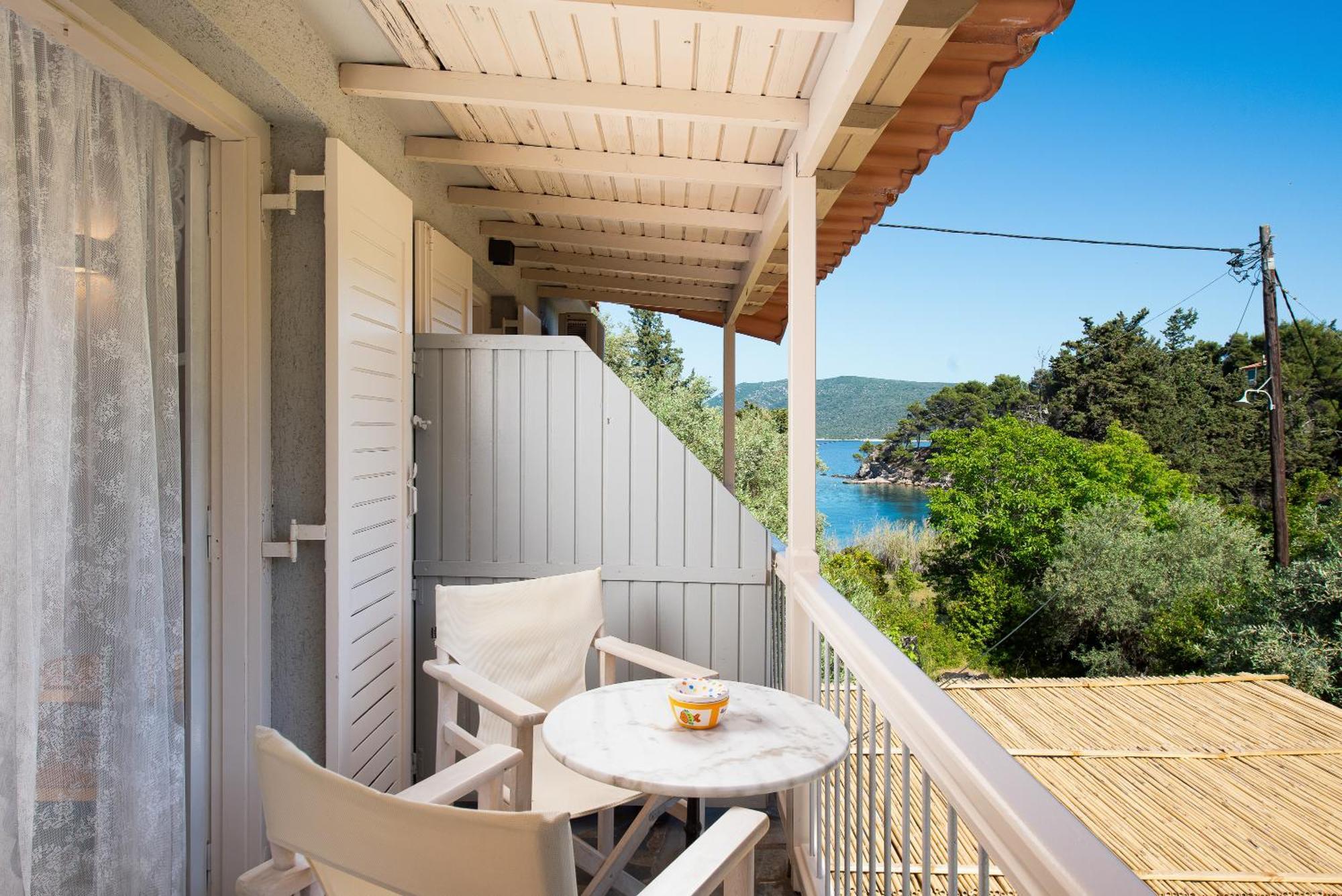 Lithea Villas And Studios By The Sea Agios Petros  Dış mekan fotoğraf