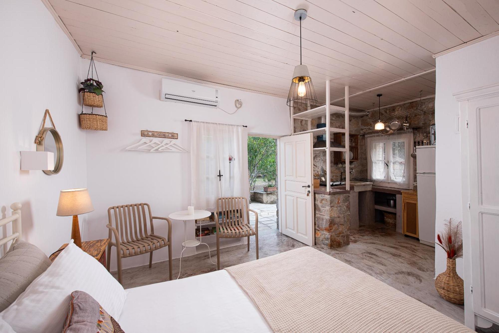 Lithea Villas And Studios By The Sea Agios Petros  Dış mekan fotoğraf