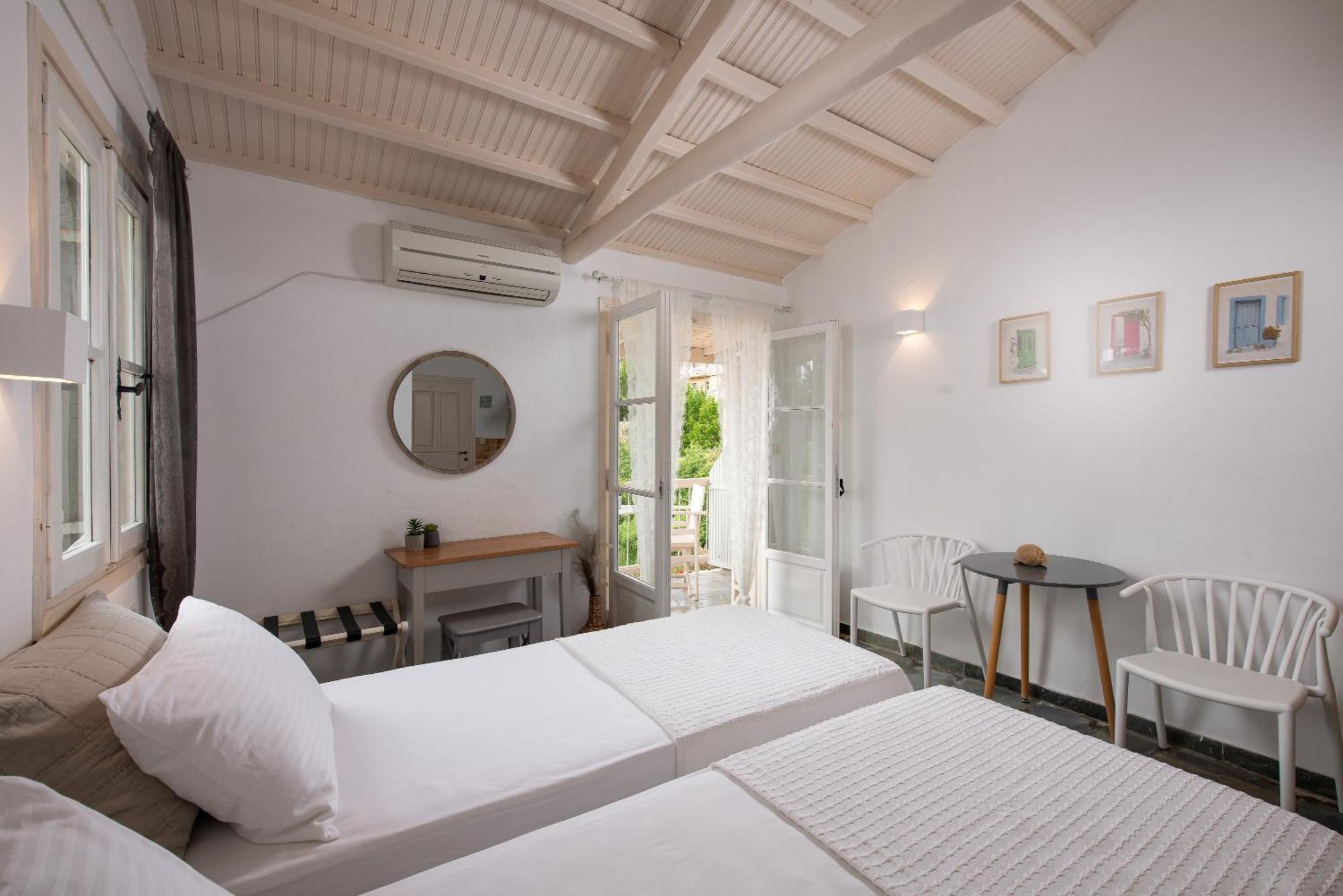 Lithea Villas And Studios By The Sea Agios Petros  Dış mekan fotoğraf