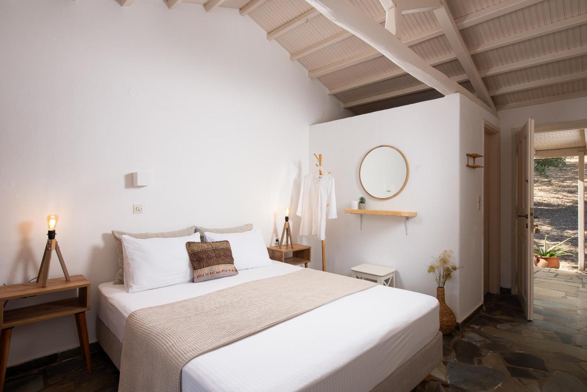 Lithea Villas And Studios By The Sea Agios Petros  Dış mekan fotoğraf