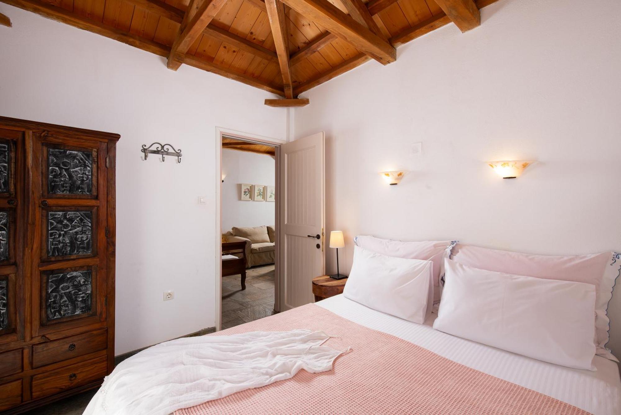 Lithea Villas And Studios By The Sea Agios Petros  Dış mekan fotoğraf